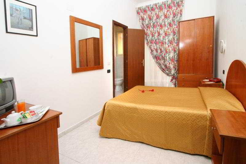 Hotell Chapter 4*